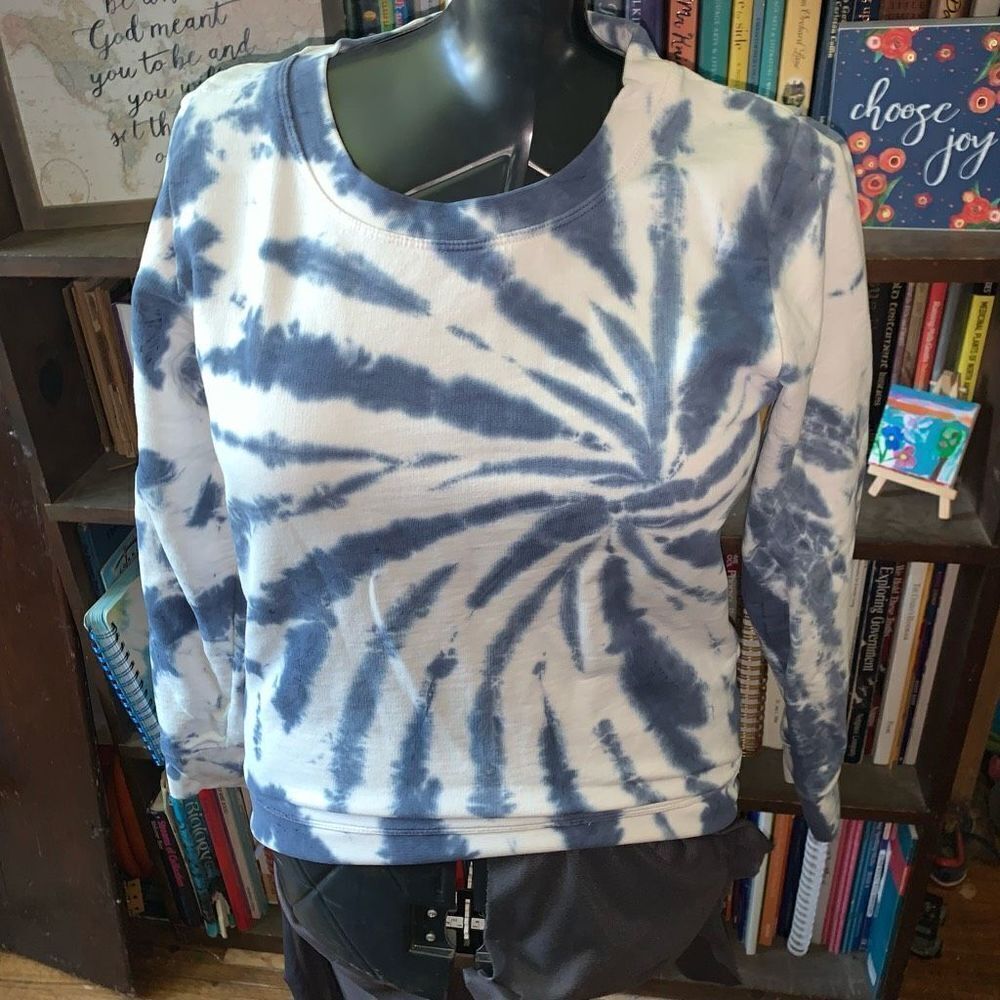 J Crew blue and white tie dye XS cozy pullover sweatshirt